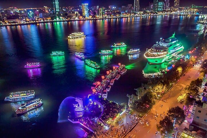 Han River by Night: Boat Trip Experience in Da Nang city, Vietnam