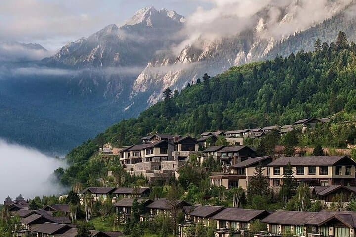 Private 3 Day Jiuzhaigou Experience from Chengdu with Private Car