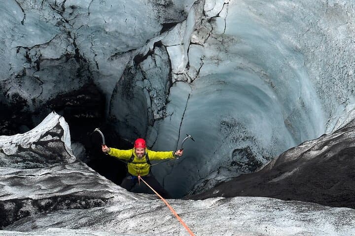 Ice climbing at Sólheimajökull ( 4 prs max)