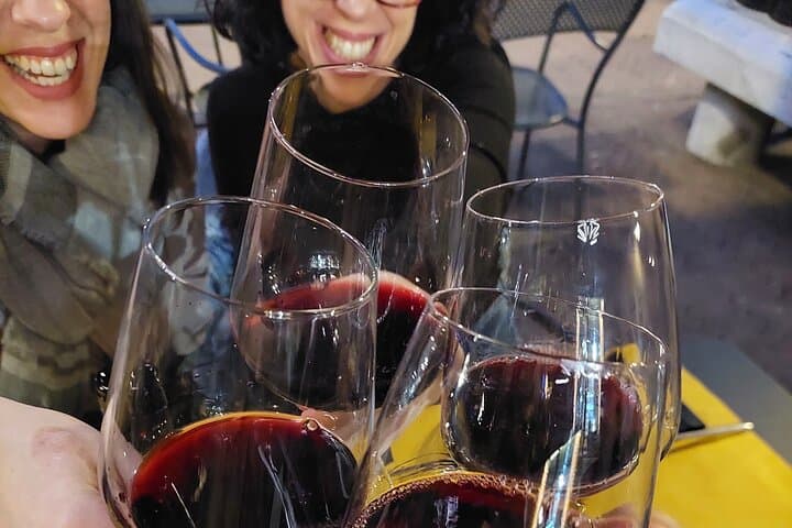 Authentic Full dinner & Wine Experience with a Sommelier in Pisa