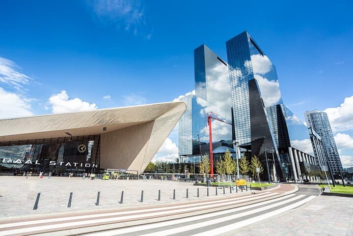 Rotterdam’s Architectural Marvels Private Guided Walking Tour