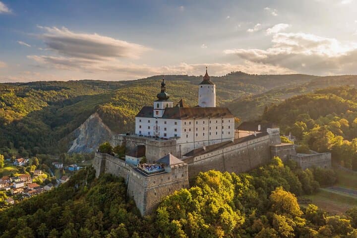 Haydn, Castles, Wine: Esterházy & Forchtenstein Private Day Trip