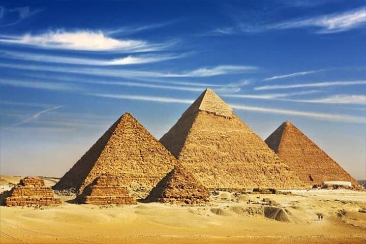 One-Day Tour to Giza Pyramids, Memphis, and Sakkara