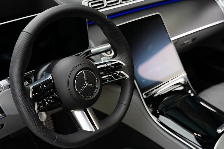 Full Day Private Tour to Budapest in a Luxury Car with Pickup