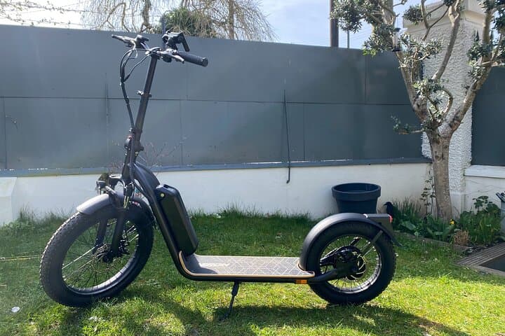 Versailles EN electric scooter - freedom & discovery
