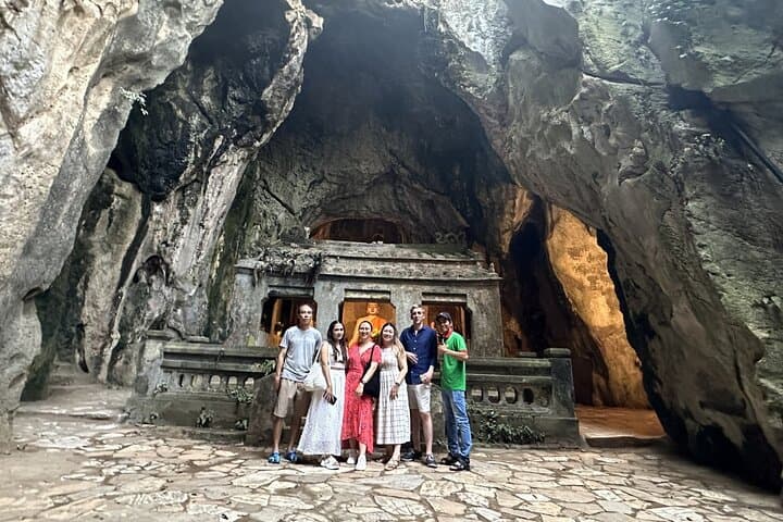 Marble Mountains-Monkey Mountain-Am Phu Cave Group Tour