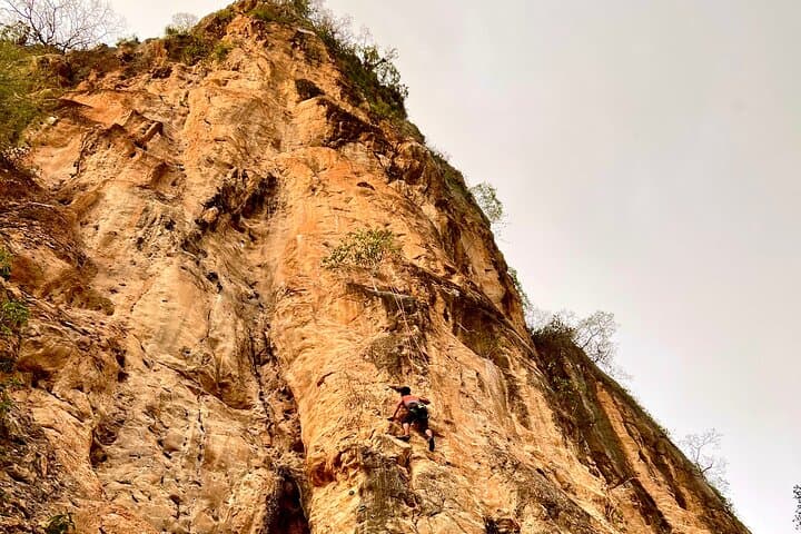 Half Day Guided Rock Climbing Tour in Gunung Keriang