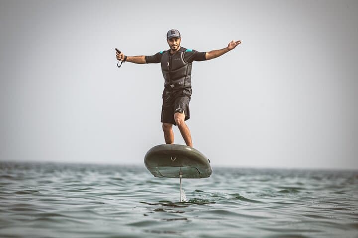 1 Hour E-foil Experience in Muscat