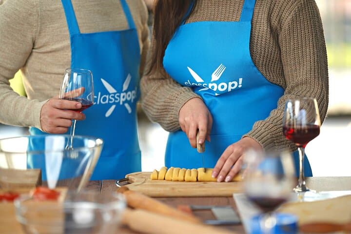 Fun Pasta Cooking Class With Local Chef in Austin