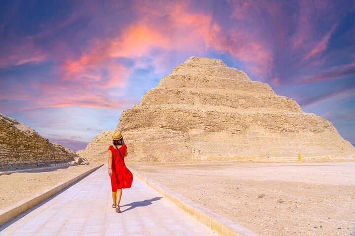 Discover Memphis, Sakkara & Dahshur Pyramids Highlights