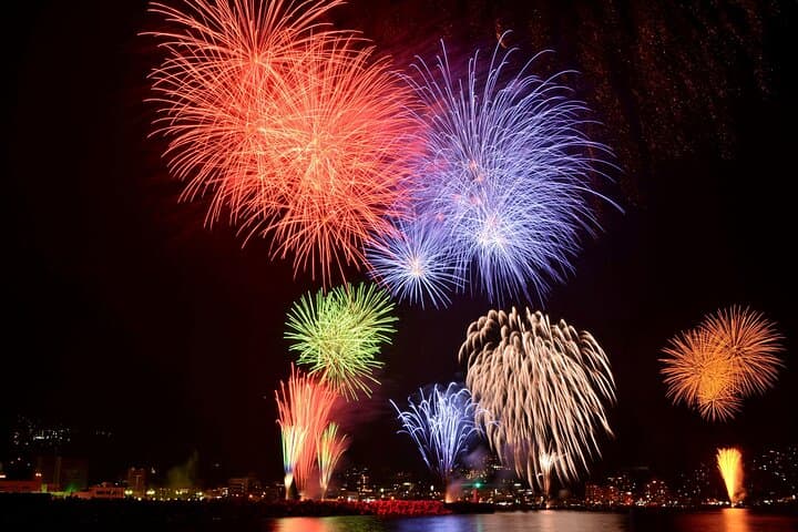 Waikiki Friday Night Fireworks Cruise