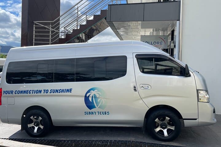 Shared Transfer from Nadi Airport to Denarau and Nadi Hotel
