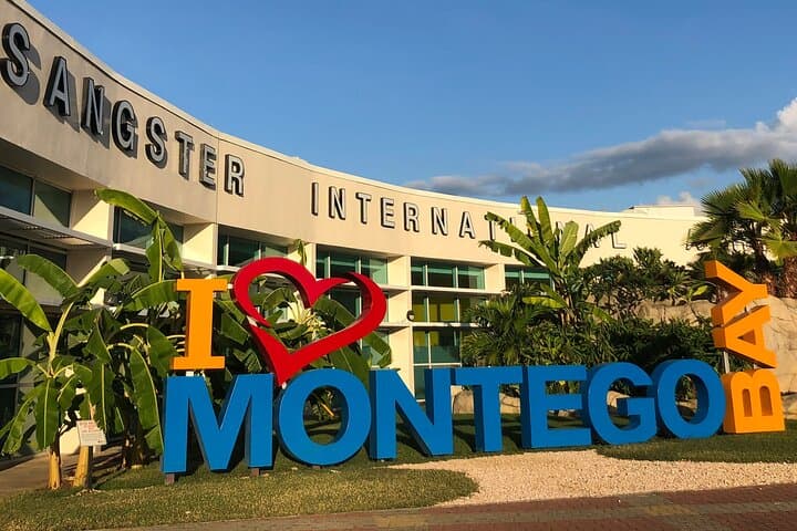 Private Montego Bay Sangster Airport Transfer to Negril Hotels
