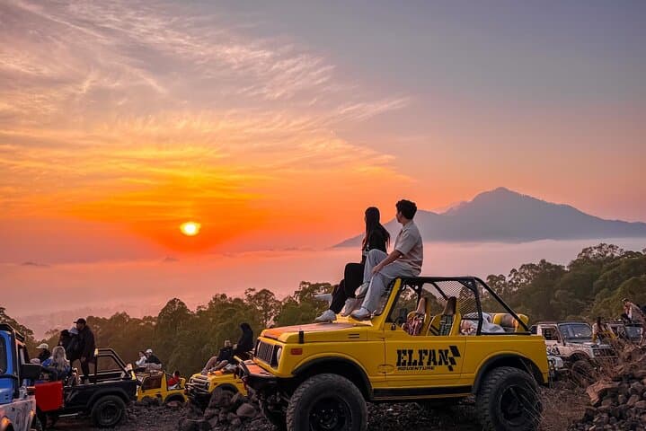 Private Sunrise Jeep Adventure to Mount Batur with Breakfast
