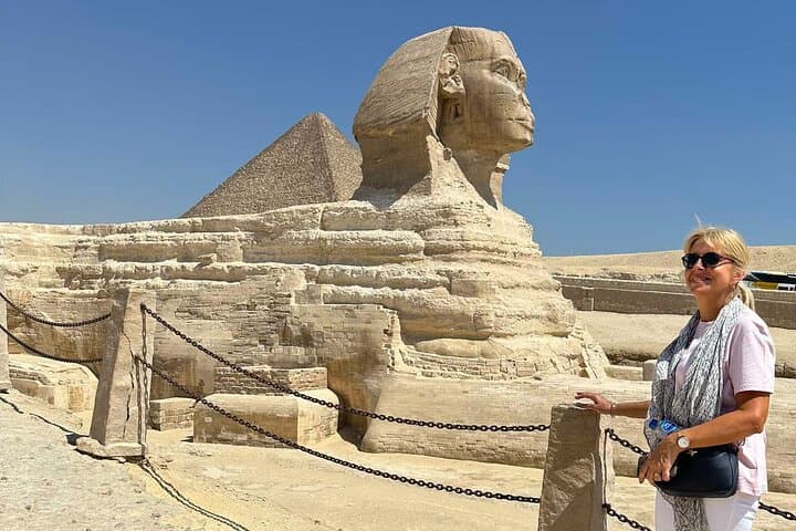 Giza Pyramids Private Tour: Sphinx + Camel Ride + Lunch + Pickup