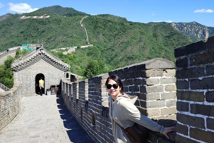 Group Tour: Mutianyu Great Wall with Guide & Lunch