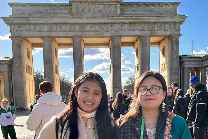 Prague to Berlin: Full-Day Private Tour with Guide