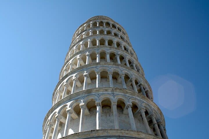 Private Pisa Discovery Walking Tour with Leaning Tower Access