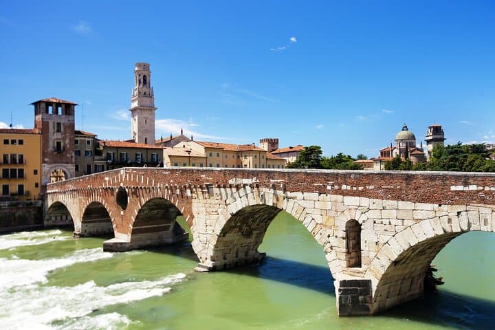 Private Tour in Verona and Lake Garda from Milan