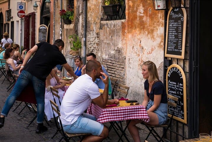 Discover Siena: Food Tasting Tour with Local Expert