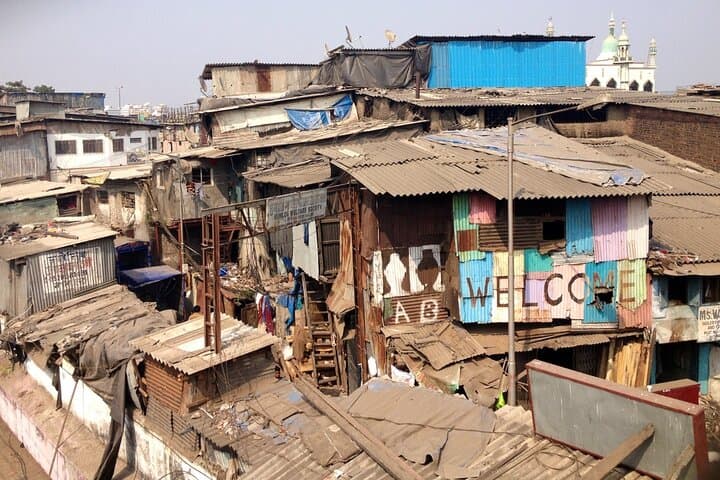Dharavi Slum Tour with Home Visit Group Cruise Excursion