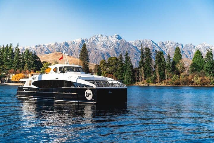 Queenstown Lake Cruise to Walter Peak Farm with BBQ Buffet