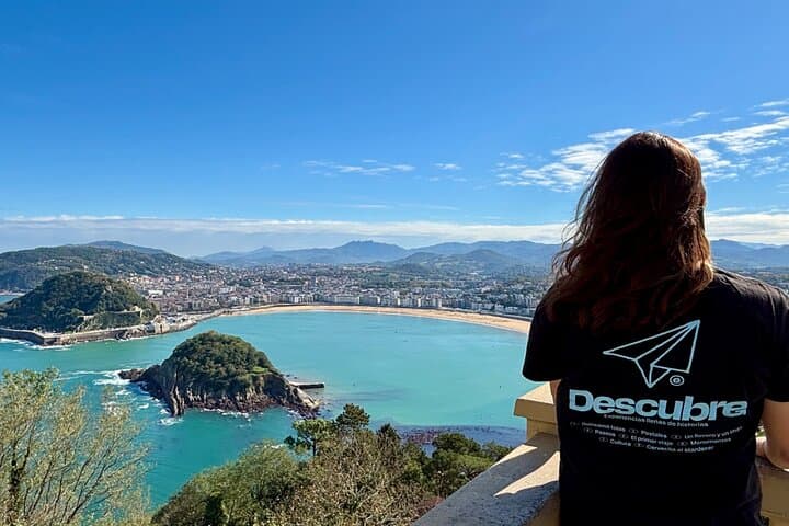 San Sebastian Historic Walking Tour in Small Group