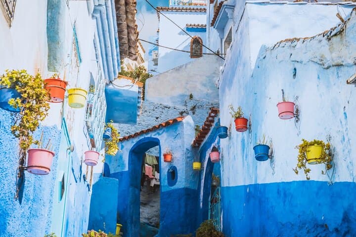 7-Day Private Morocco Tour: Chefchaouen, Fes Heritage & Desert