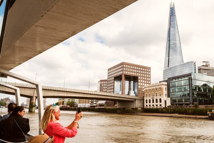 Combi Ticket: Westminster Walking Tour, River Cruise & The Shard