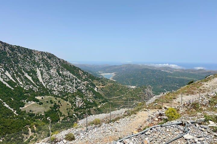 Discover Zeus’ Land: Tour to Knossos Palace and Lasithi Plateau