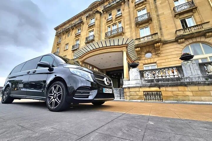 Private Transfers between Biarritz and San Sebastian