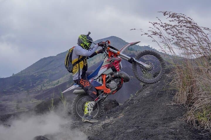 Bali Dirt Bike Tour with Scenic Mountain Views