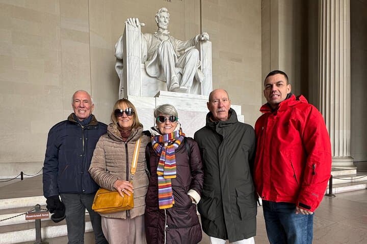 Washington DC Private Guided Bus Day Tour with Step Off Guide