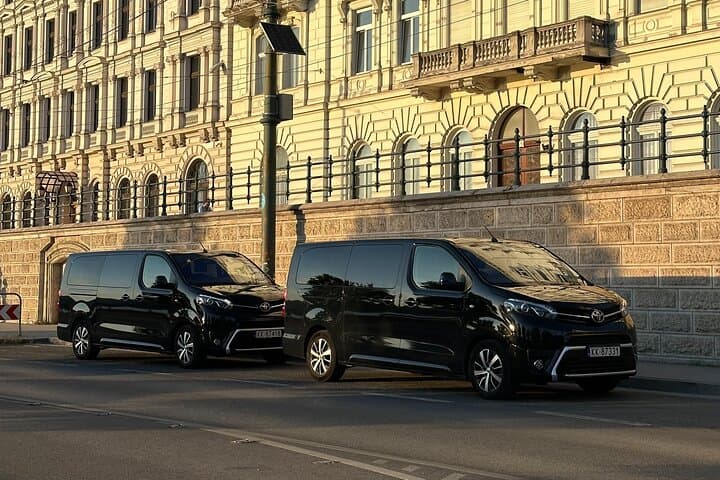 Luxury Private Transfer from Krakow to Prague