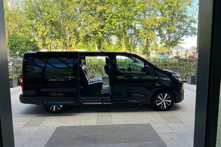 Luxury Private Transfer from Krakow to Warsaw