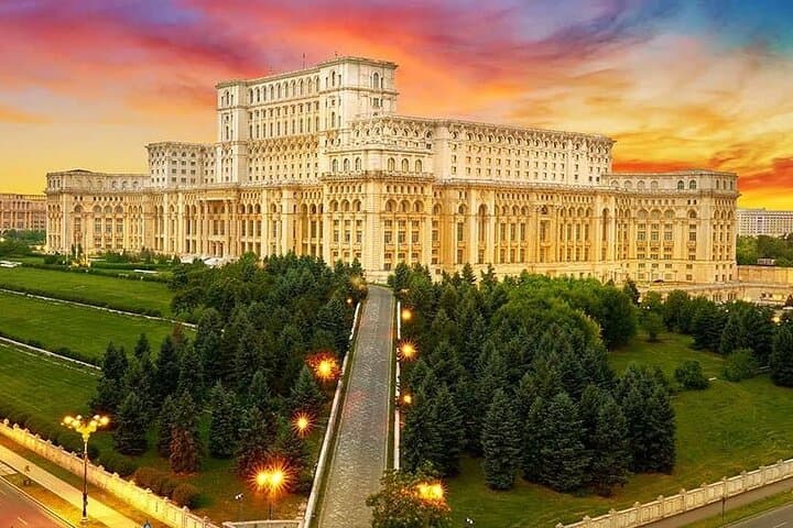 In the Footsteps of the Dictator Ceausescu - Rise and Fall