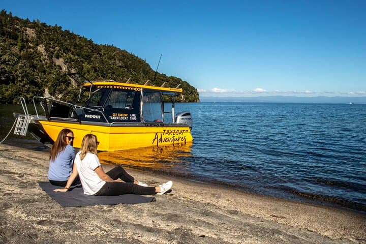 Waihora Bay Shared Tour from Kinloch Marina