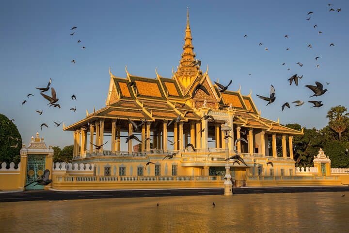 Phnom Penh Full Day Private Tour