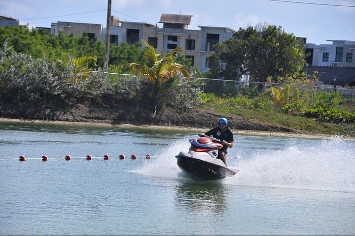 Jet Ski Caribbean Lake Park