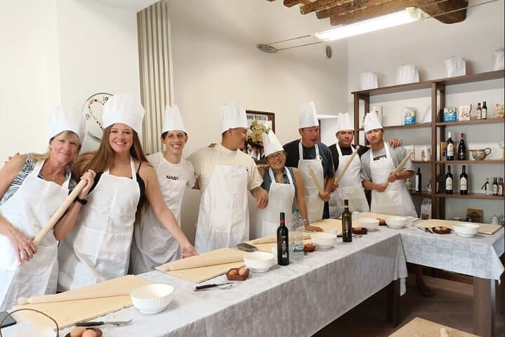 Traditional Sauces Class in Assisi’s Home-Style Cooking School