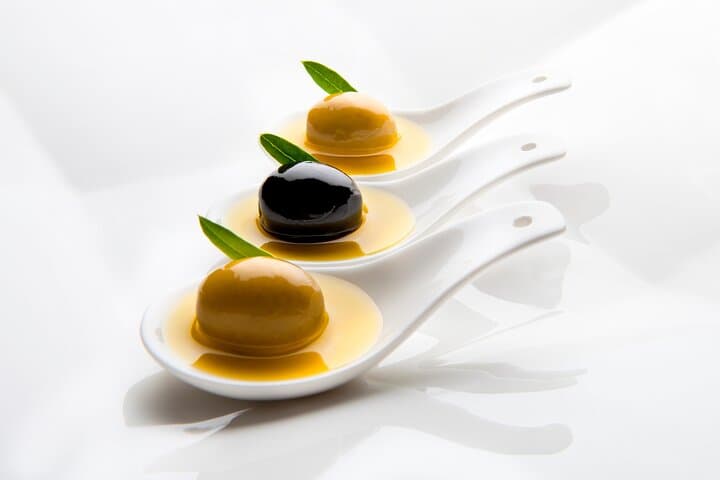 Private Luxury Tour: Premium Olive Oil Tasting & Ancient Corinth