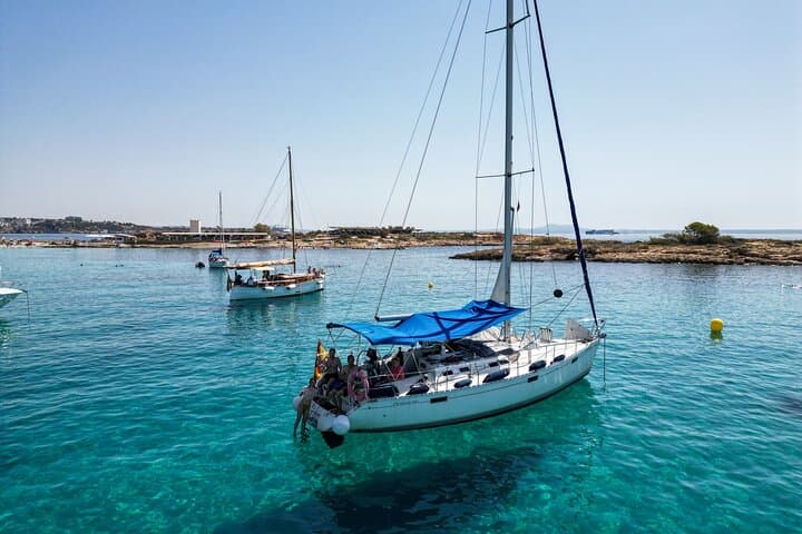 Private All-Inclusive Full Day Sailing Tour in Palma de Mallorca