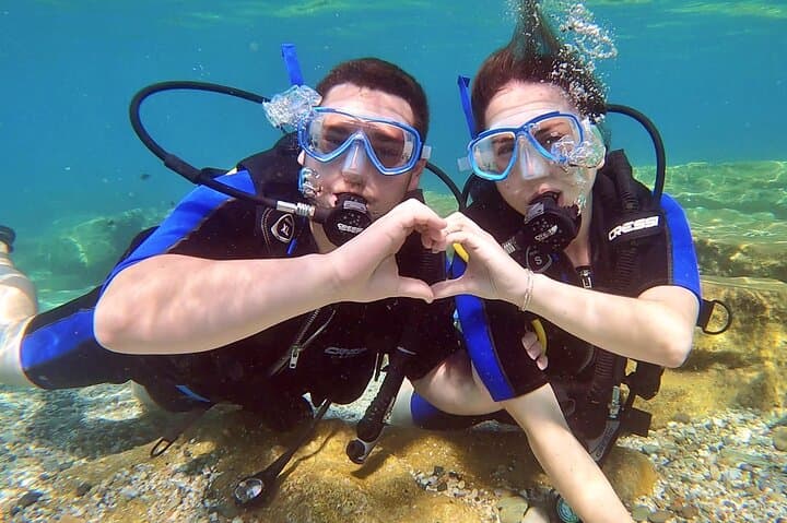 Scuba Diving for Beginners with a PADI Instructor near Heraklion