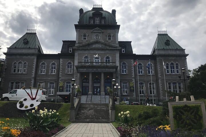 Sherbrooke Self Guided Walking Tour and Scavenger Hunt