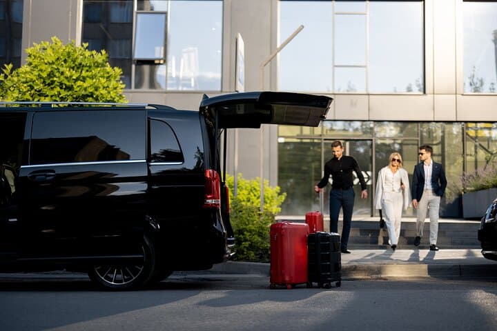 Private Bali Airport Round-Trip Transfer: Arrival and Departure (Round-Trip)