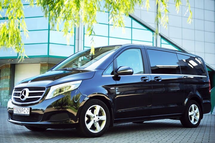 Private Luxury Transfers in Athens, Piraeus Port & Athens Airport