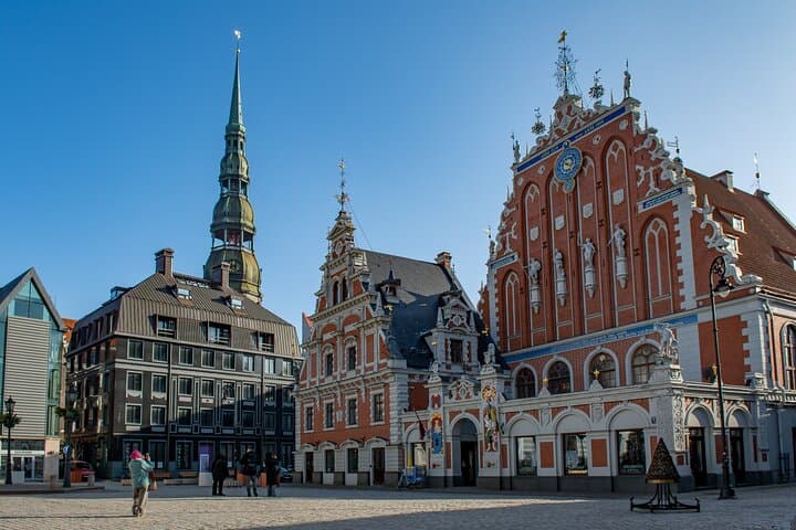 Riga Old Town Walking Tour in a Small Group