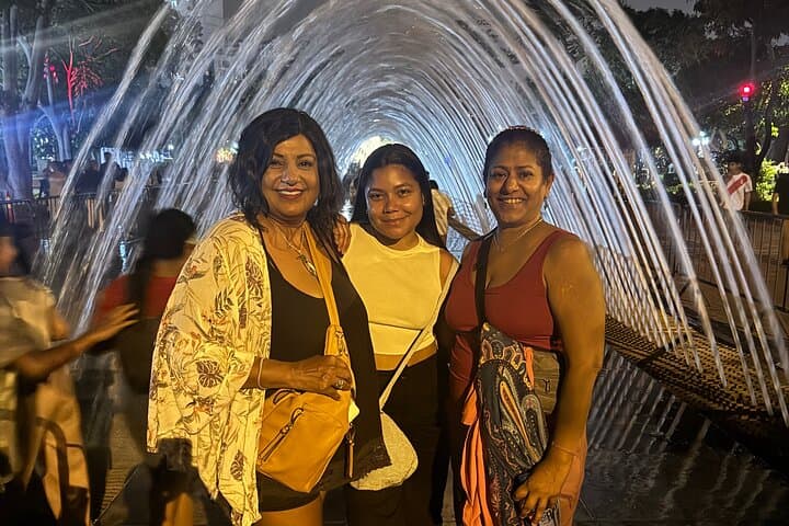 Tour Magic Water Park in Lima with Small Group Transfer