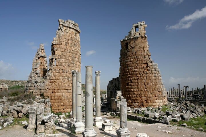 Perge Aspendos Kursunlu Waterfall