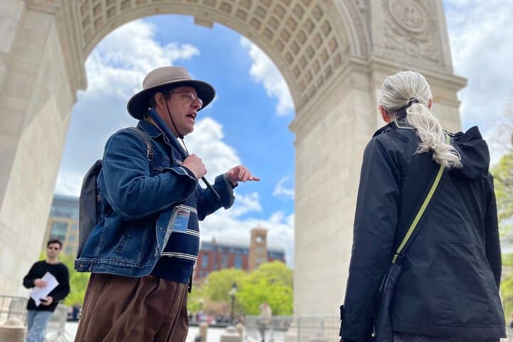 The Village: Private Walking Tour